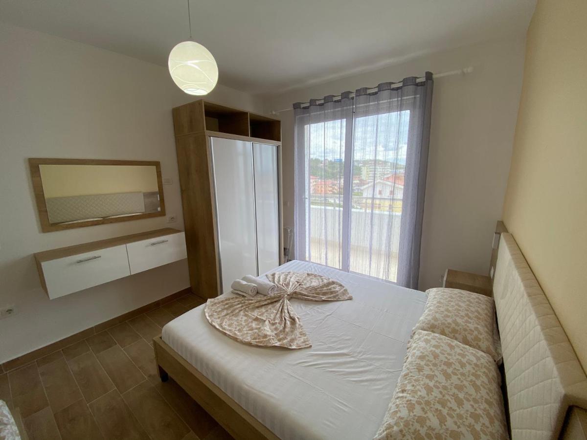 Best Summer Apartment Golem  Bagian luar foto