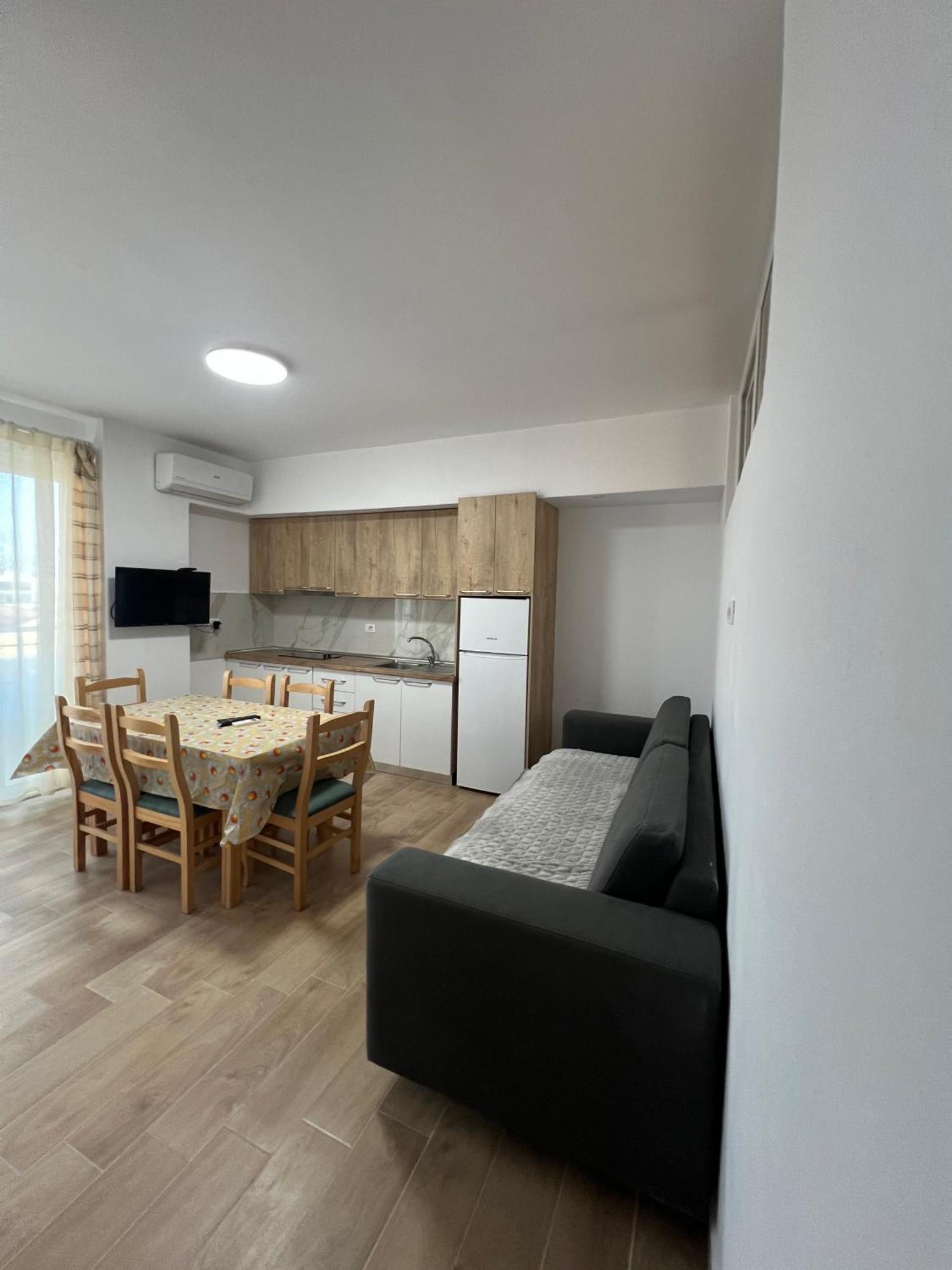 Best Summer Apartment Golem  Bagian luar foto